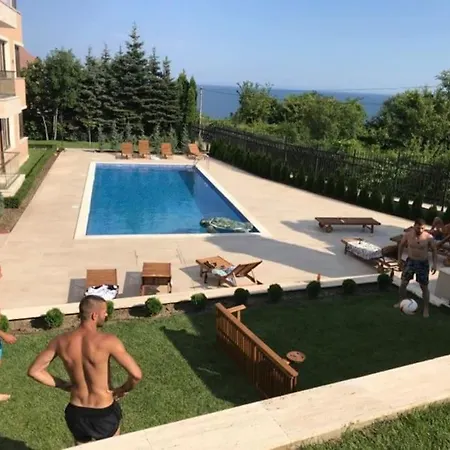 Luxury Apartament Near The Sea Apartment