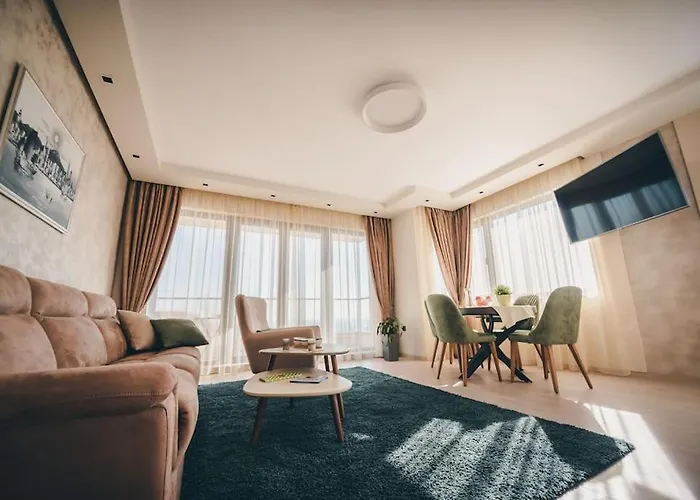 Luxury Apartament Near The Sea *