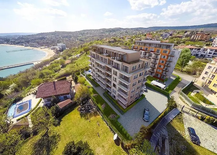 Luxury Apartament Near The Sea Lägenhet Varna