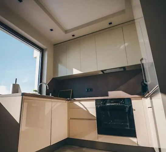 Luxury Apartament Near The Sea *