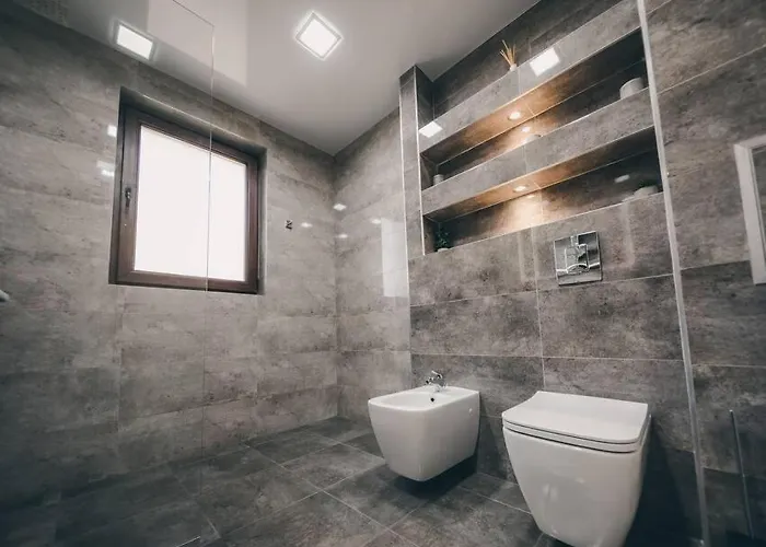 Luxury Apartament Near The Sea Apartment *